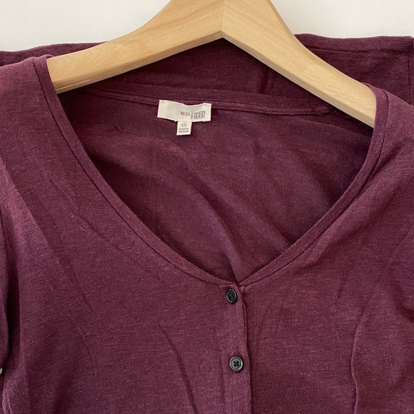 Aritzia wilfred burgundy Henley sz xs preloved - Picture 2 of 6